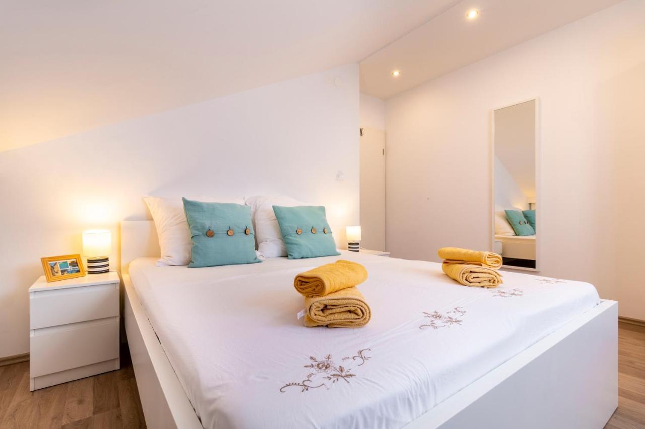 Apartments Lacaleta Сплит Экстерьер фото