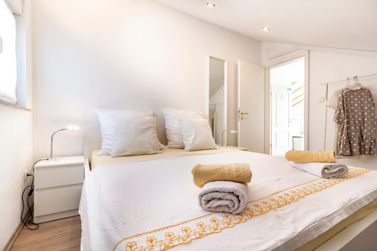 Apartments Lacaleta Сплит Экстерьер фото