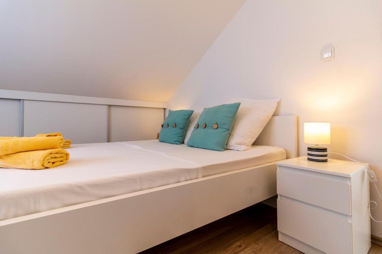 Apartments Lacaleta Сплит Экстерьер фото